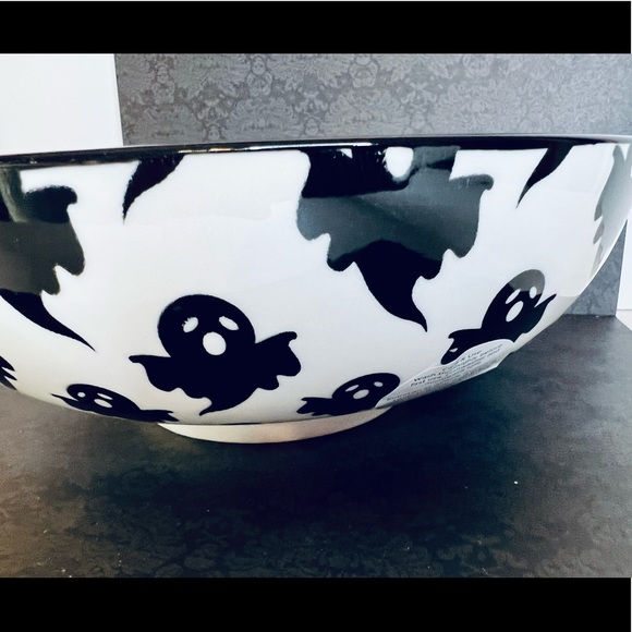 Halloween Stoneware Black Flying Ghosts Bowl 10” Diameter Spooky - Picture 3 of 6